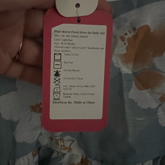 Beautiful blouse BNWT - Picture 2 of 3